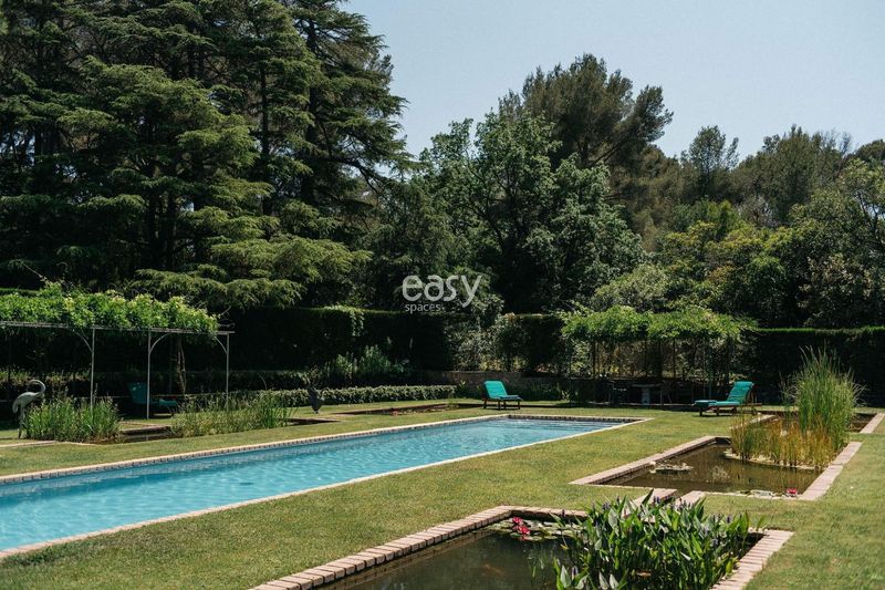 beautiful Belle Époque villa ideal for film shooting on the French Riviera in FRANCE